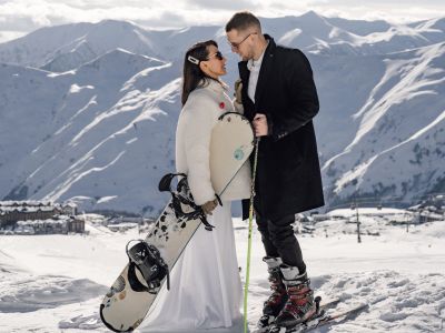 Ghaduri snow wedding